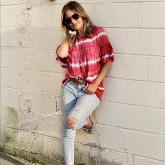 ‼️JUST IN ‼️ Red tie dye ruffle short sleeved top - Picture 2 of 5